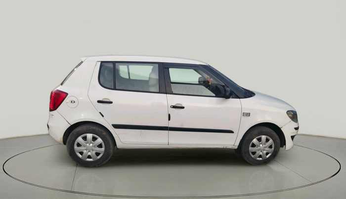 2011 Skoda Fabia CLASSIC 1.2 TDI, Diesel, Manual, 1,16,861 km, exterior