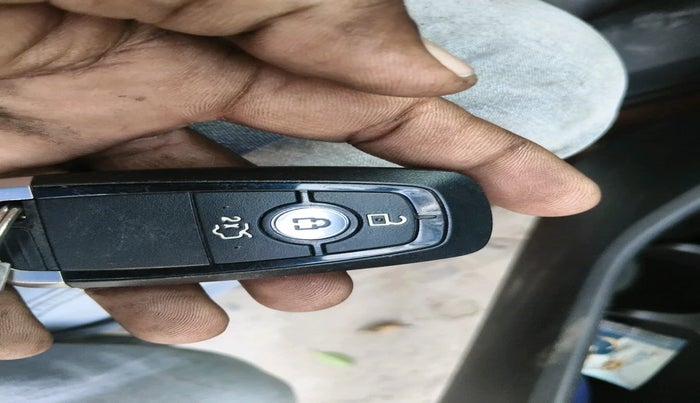 2019 Ford FREESTYLE TITANIUM 1.2 PETROL, Petrol, Manual, 48,701 km, interior