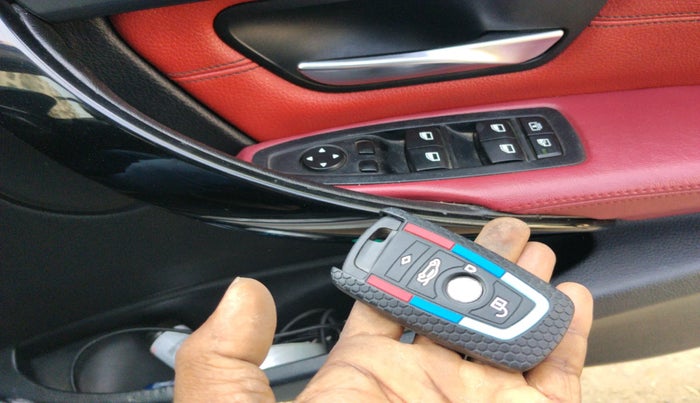 2012 BMW 3 Series 320d, Diesel, Automatic, 1,33,767 km, interior