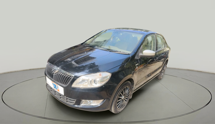 2012 Skoda Rapid AMBITION 1.6 TDI CR MT PLUS, Diesel, Manual, 1,32,355 km, exterior