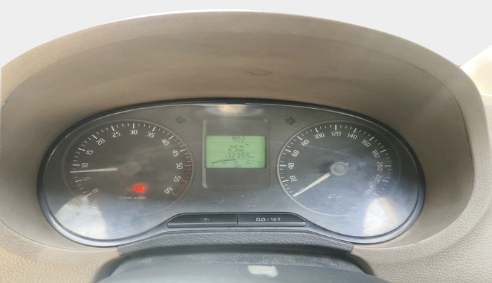 2012 Skoda Rapid AMBITION 1.6 TDI CR MT PLUS, Diesel, Manual, 1,32,355 km, interior