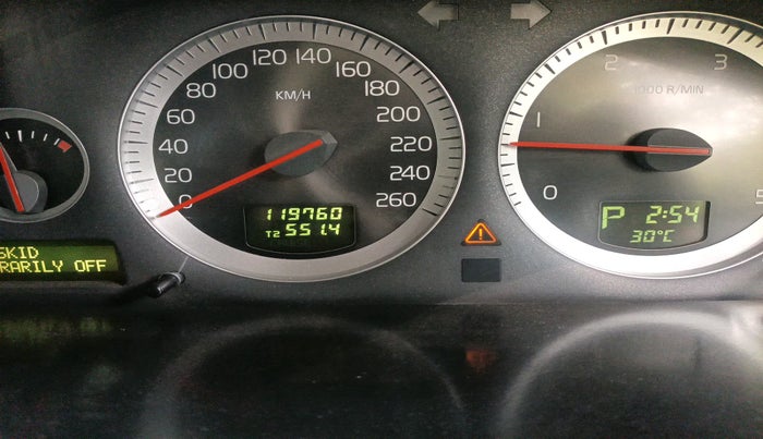 2011 Volvo XC 90 D5 AWD, Diesel, Automatic, 1,20,289 km, interior