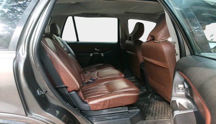 2011 Volvo XC 90 D5 AWD, Diesel, Automatic, 1,20,289 km, interior