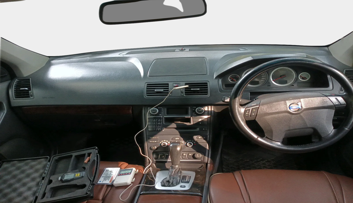 2011 Volvo XC 90 D5 AWD, Diesel, Automatic, 1,20,289 km, interior