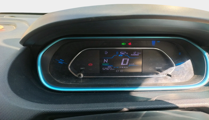 2023 Tata TIAGO EV XZ PLUS TECH LUX LONG RANGE FAST CHARGER, Electric, Automatic, 52,923 km, interior