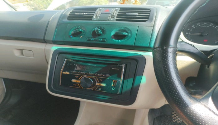 2012 Skoda Fabia AMBITION 1.2 TDI, Diesel, Manual, 1,02,555 km, interior