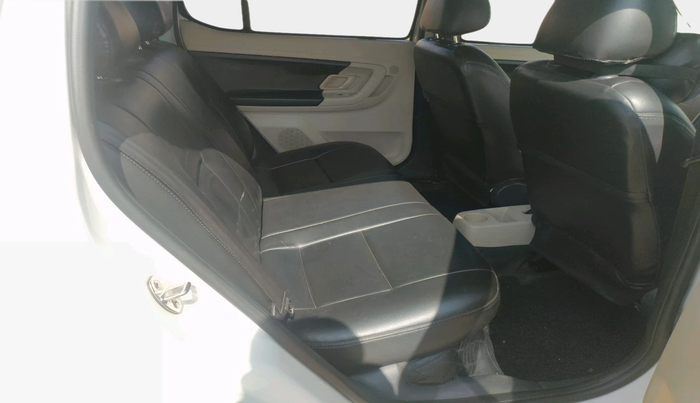 2012 Skoda Fabia AMBITION 1.2 TDI, Diesel, Manual, 1,02,555 km, interior