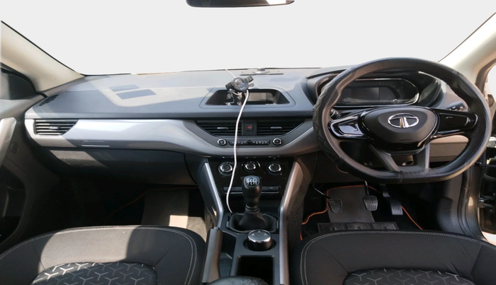 2023 Tata NEXON XM DIESEL, Diesel, Manual, 39,018 km, interior