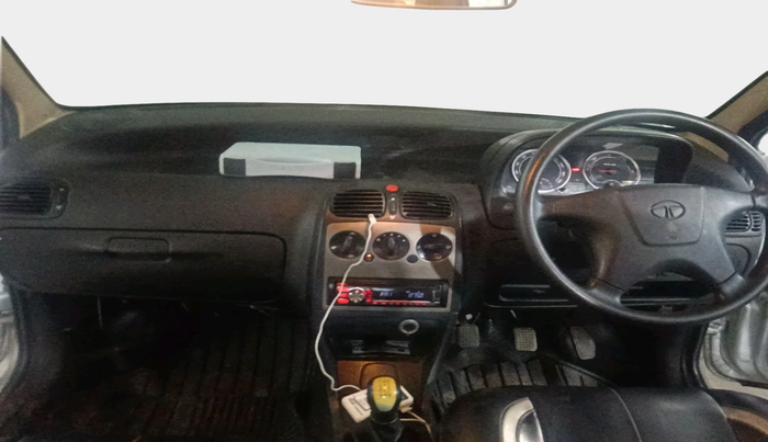 2015 Tata Indica V2 LS DIESEL, Diesel, Manual, 1,24,011 km, interior