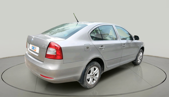 2010 Skoda Laura AMBIENTE 2.0 TDI CR AT, Diesel, Automatic, 96,709 km, exterior