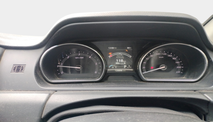 2017 Tata Hexa XTA 4X2 6 STR, Diesel, Automatic, 1,21,000 km, interior