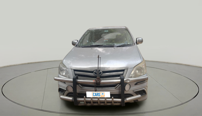 2010 Toyota Innova 2.5 G4 8 STR, Diesel, Manual, 2,46,145 km, exterior