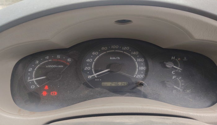 2010 Toyota Innova 2.5 G4 8 STR, Diesel, Manual, 2,46,145 km, interior