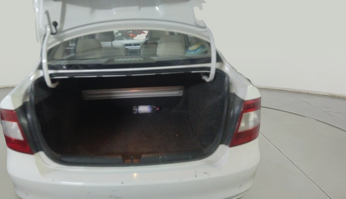 2015 Skoda Rapid ELEGANCE 1.6 MPI MT, Petrol, Manual, 85,062 km, exterior