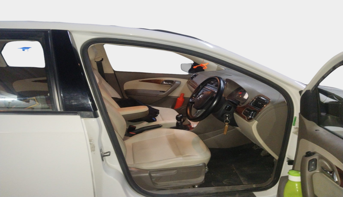 2015 Skoda Rapid ELEGANCE 1.6 MPI MT, Petrol, Manual, 85,062 km, interior