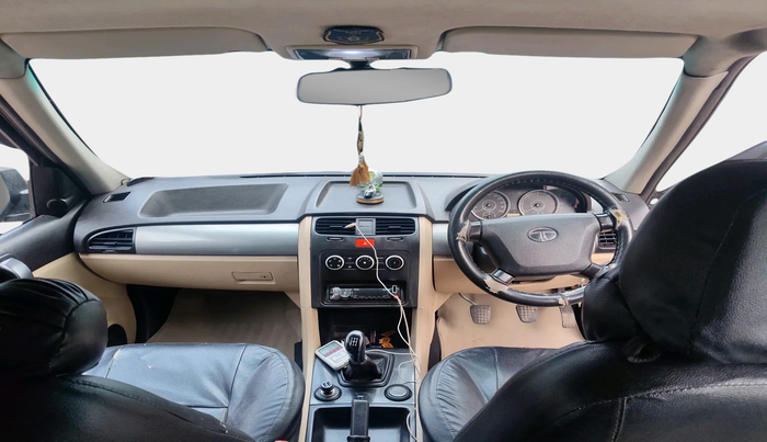 2014 Tata Safari Storme 2.2 EX 4X2, Diesel, Manual, 1,05,890 km, interior
