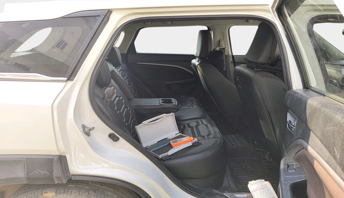 2023 Maruti BREZZA ZXI + SMART HYBRID, Petrol, Manual, 55,872 km, interior