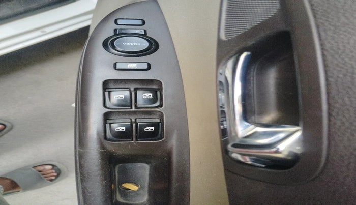 2012 Hyundai i20 SPORTZ 1.2, Petrol, Manual, 1,12,500 km, interior