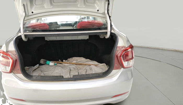 2014 Hyundai Xcent BASE 1.2, Petrol, Manual, 76,186 km, exterior