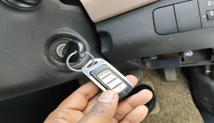 2014 Hyundai Xcent BASE 1.2, Petrol, Manual, 76,186 km, interior