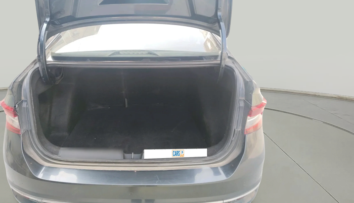 2022 Skoda SLAVIA AMBITION 1.0L TSI AT, Petrol, Automatic, 95,745 km, exterior