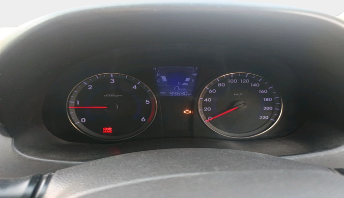 2012 Hyundai Verna FLUIDIC 1.6 CRDI EX, Diesel, Manual, 99,690 km, interior