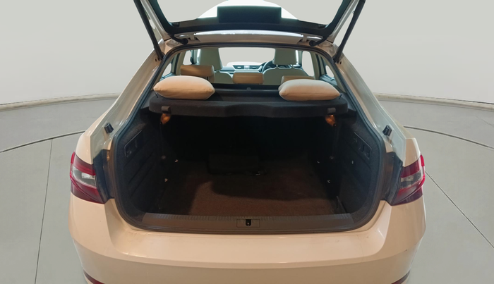 2018 Skoda Superb L&K 1.8 TSI AT, Petrol, Automatic, 66,497 km, exterior