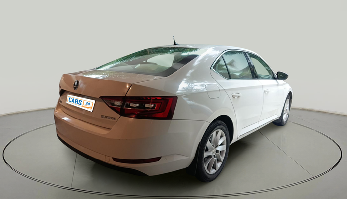 2018 Skoda Superb L&K 1.8 TSI AT, Petrol, Automatic, 66,497 km, exterior