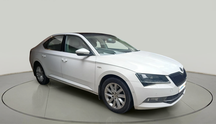 2018 Skoda Superb L&K 1.8 TSI AT, Petrol, Automatic, 66,497 km, exterior