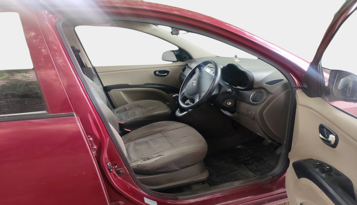 2014 Hyundai i10 SPORTZ 1.1, Petrol, Manual, 46,339 km, interior