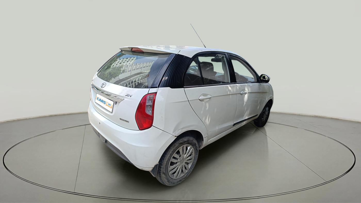 2015 Tata Bolt XM REVOTRON, Petrol, Manual, 77,026 km, exterior