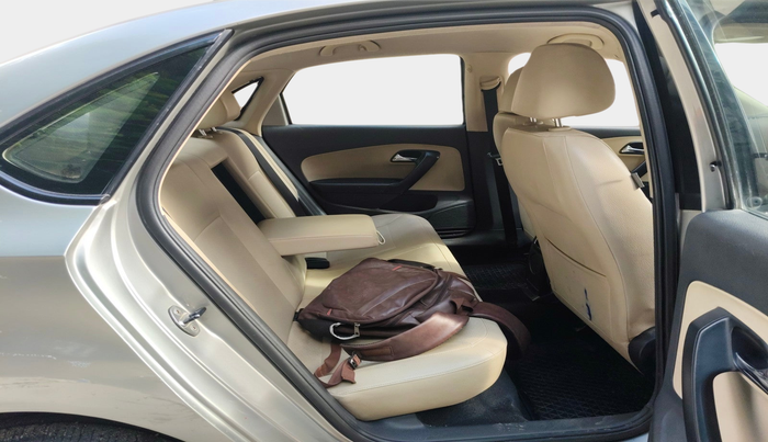 2018 Skoda Rapid STYLE 1.6 MPI, Petrol, Manual, 83,353 km, interior