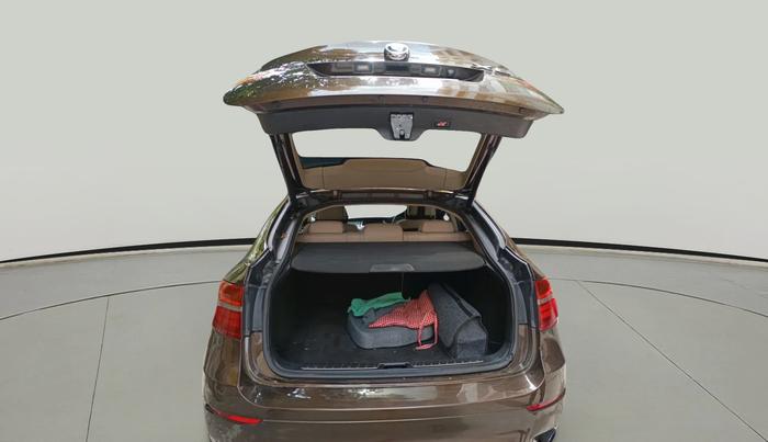 2013 BMW X6 XDRIVE40D, Diesel, Automatic, 1,00,864 km, exterior