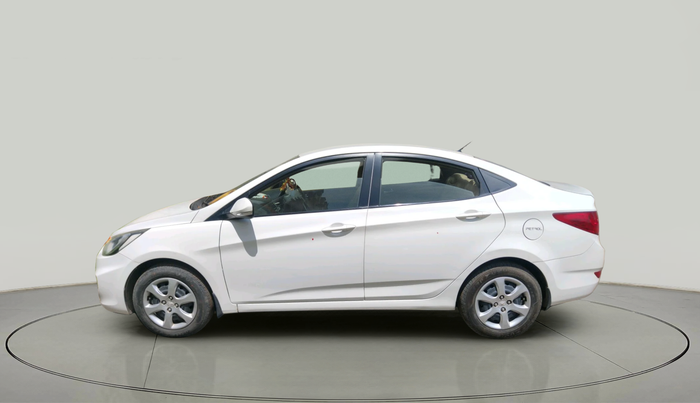 2014 Hyundai Verna FLUIDIC 1.6 VTVT EX, Petrol, Manual, 1,14,379 km, exterior