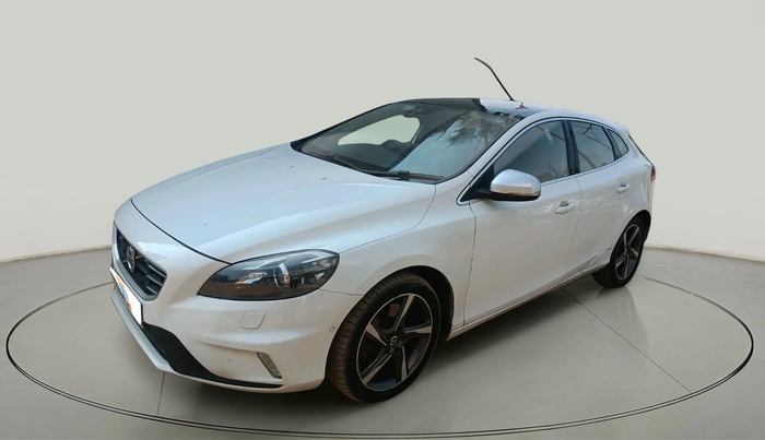 2016 Volvo V 40 D3 R design, Diesel, Automatic, 1,31,982 km, exterior