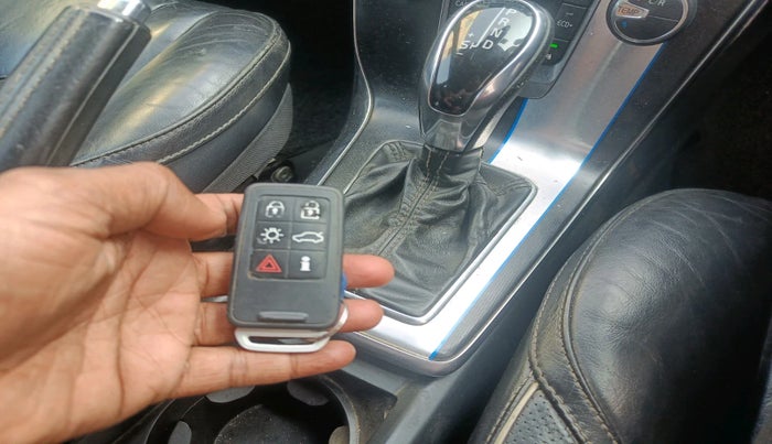 2016 Volvo V 40 D3 R design, Diesel, Automatic, 1,31,982 km, interior