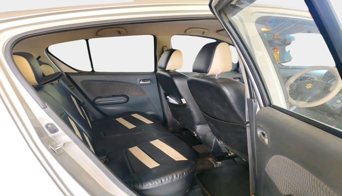 2013 Maruti Ritz ZDI, Diesel, Manual, 1,21,114 km, interior
