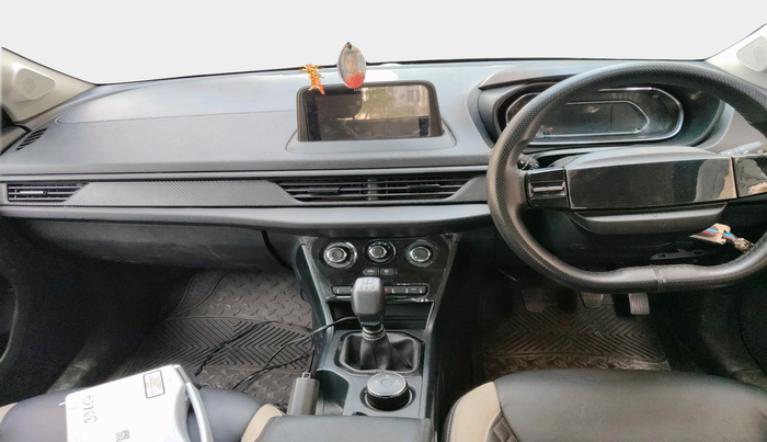 2024 Tata NEXON SMART+ SUNROOF 1.2 PETROL, Petrol, Manual, 19,262 km, interior