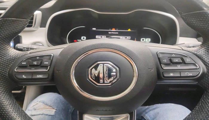 2022 MG ASTOR SHARP EX 1.5 MT, Petrol, Manual, 35,916 km, interior