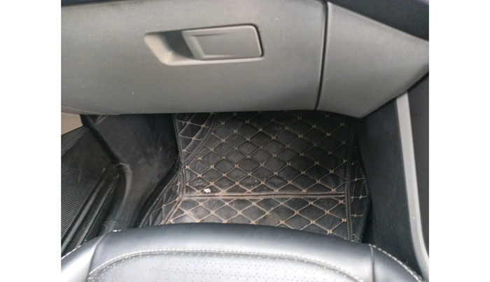 2021 Skoda KUSHAQ AMBITION 1.0L TSI MT, Petrol, Manual, 1,02,451 km, interior