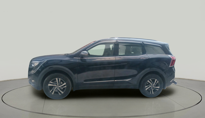 2022 Mahindra XUV700 AX 5 D MT 5 STR, Diesel, Manual, 82,554 km, exterior