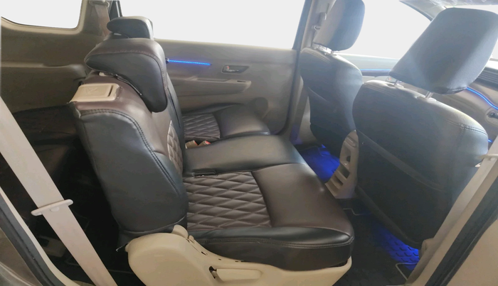 2021 Maruti Ertiga ZXI+ SHVS, Petrol, Manual, 29,712 km, interior