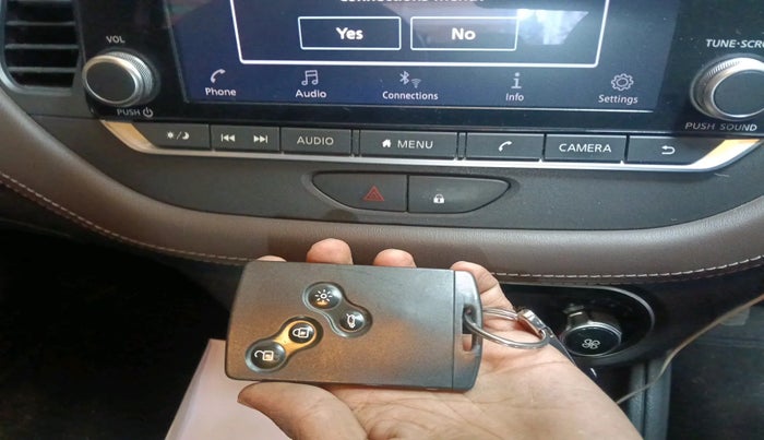 2019 Nissan Kicks XV PREMIUM O DUAL TONE DIESEL, Diesel, Manual, 35,106 km, interior