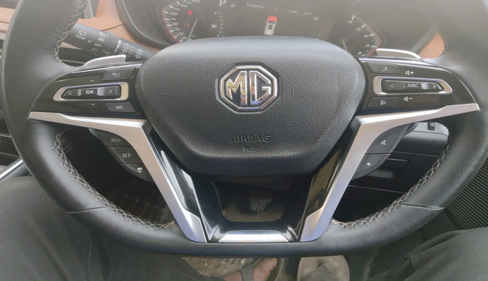 2020 MG GLOSTER SAVVY 6 STR 2.0 TWIN TURBO 4WD, Diesel, Automatic, 1,21,220 km, interior