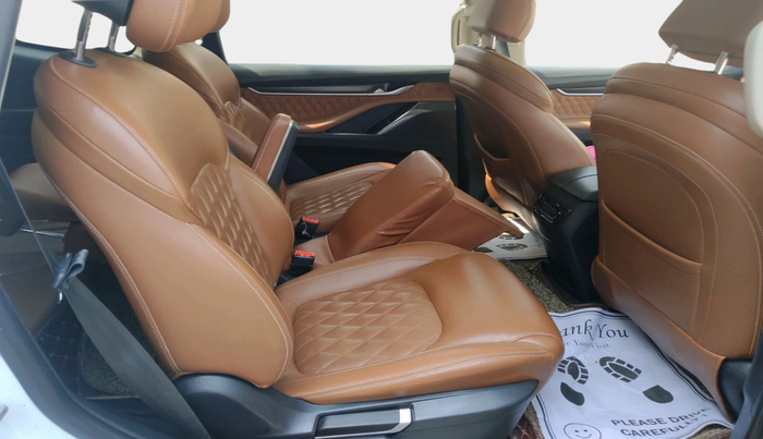 2020 MG GLOSTER SAVVY 6 STR 2.0 TWIN TURBO 4WD, Diesel, Automatic, 1,21,220 km, interior