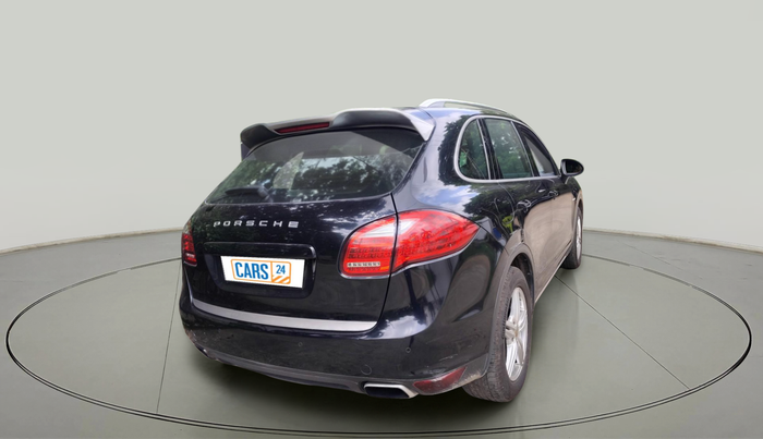2015 Porsche Cayenne DIESEL, Diesel, Automatic, 1,56,913 km, exterior