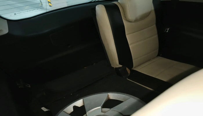 2019 Mahindra XUV500 W7, Diesel, Manual, 1,55,352 km, interior