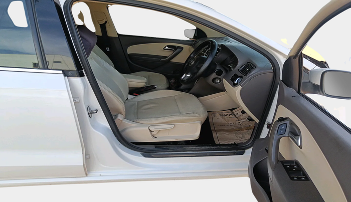2014 Volkswagen Vento HIGHLINE DIESEL 1.6, Diesel, Manual, 1,45,320 km, interior