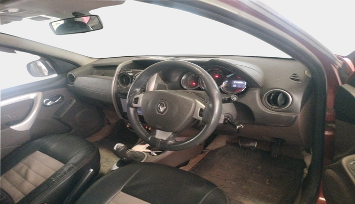 2017 Renault Duster 110 PS RXZ 4X2 AMT DIESEL, Diesel, Automatic, 2,42,506 km, interior