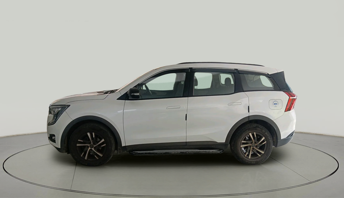 2022 Mahindra XUV700 AX 5 D MT 7 STR, Diesel, Manual, 59,058 km, exterior